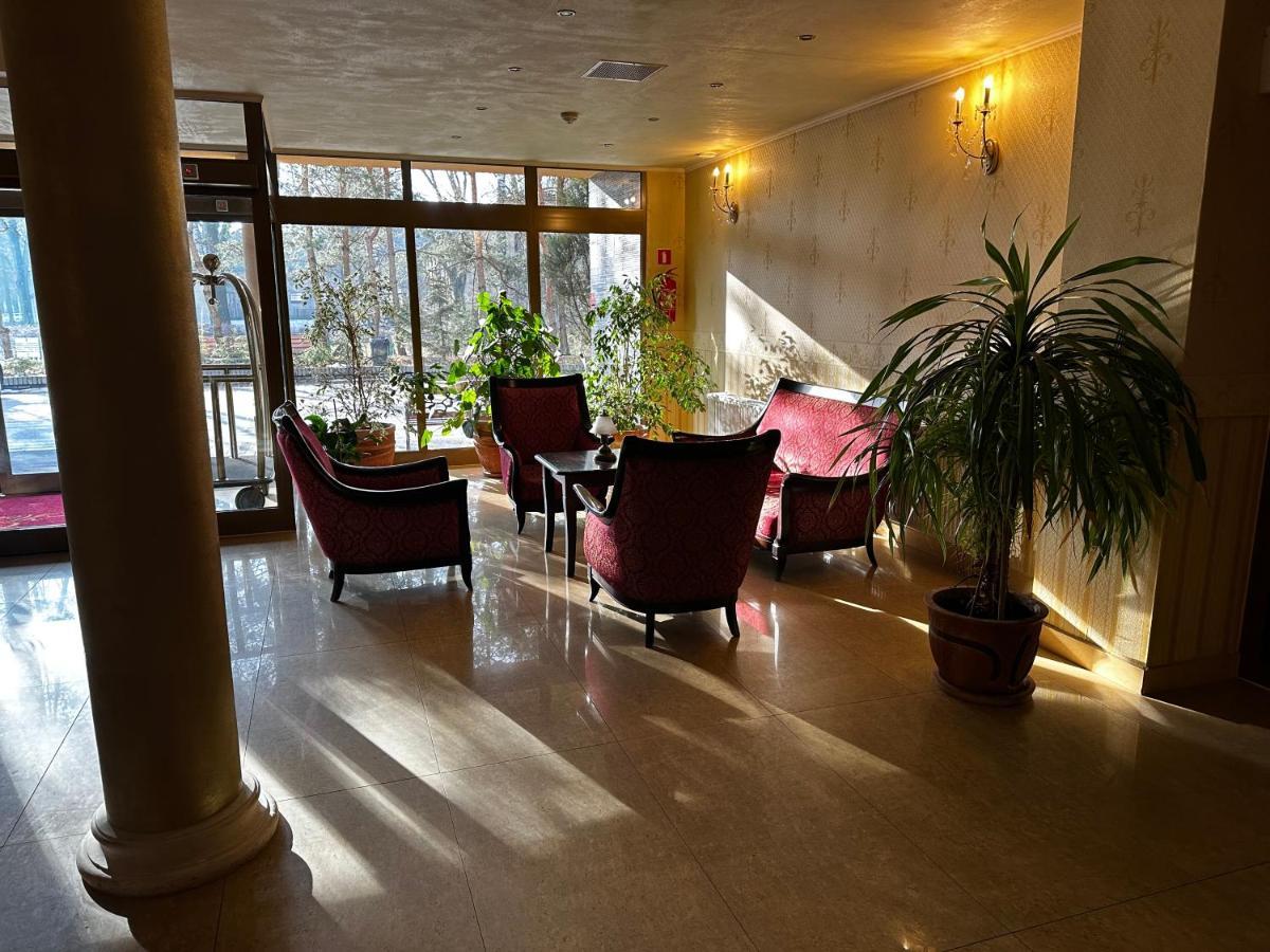 Hotel Koch Кентшин Екстериор снимка