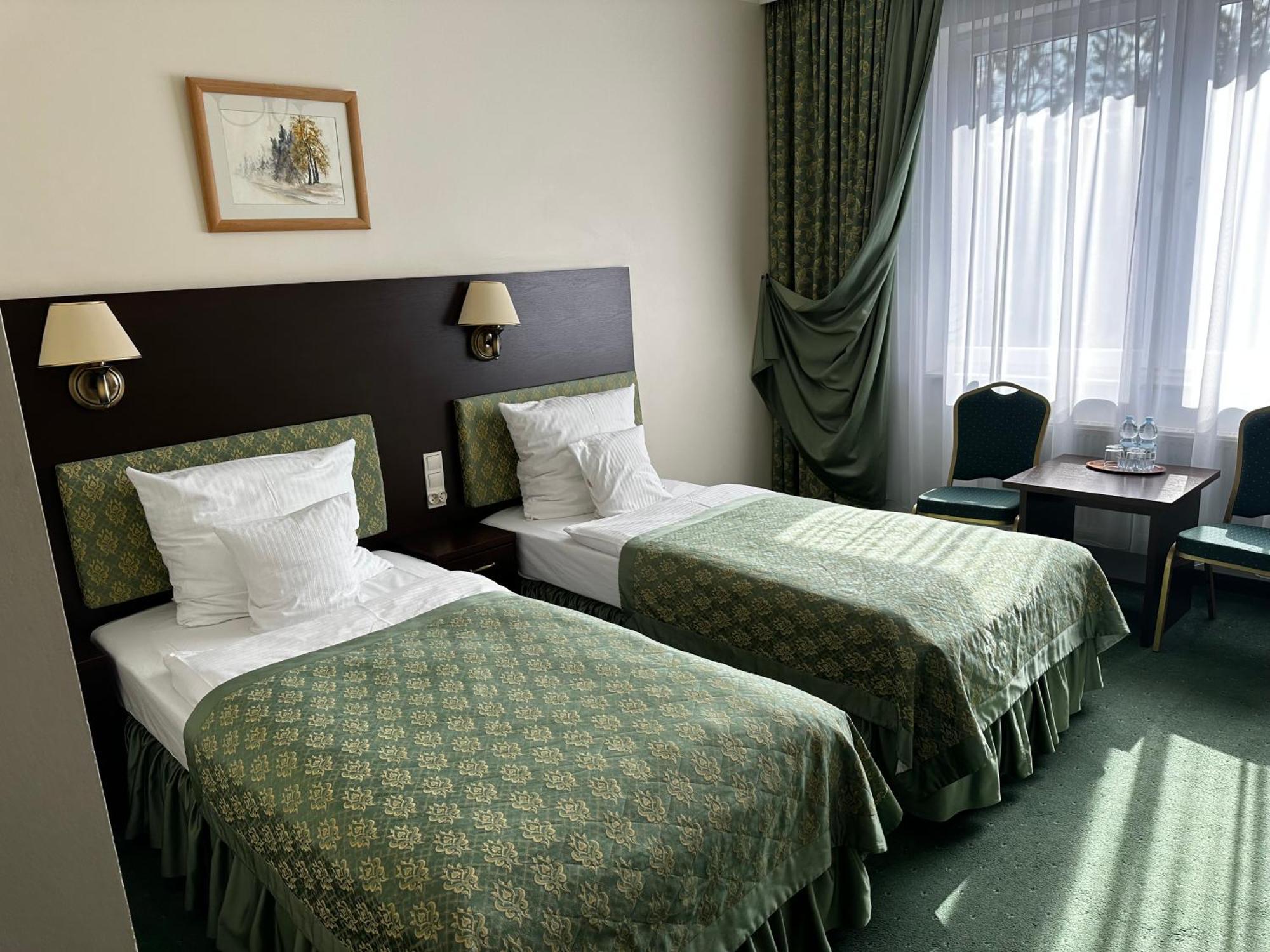 Hotel Koch Кентшин Екстериор снимка